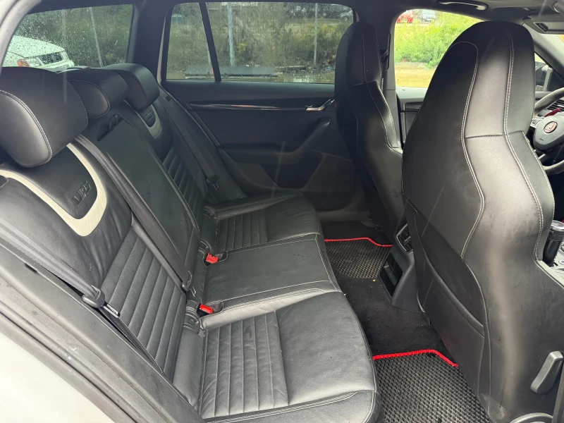 Skoda Octavia vRS 2.0 TDI, снимка 15 - Автомобили и джипове - 51976529