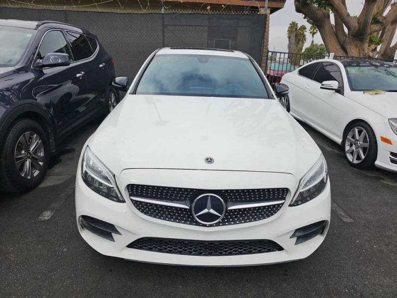 Mercedes-Benz C 300 Burmester* Пано* Подгрев, снимка 2 - Автомобили и джипове - 52317833