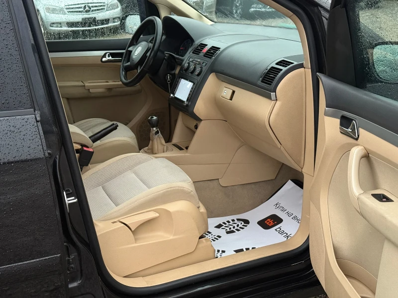VW Touran 1.9TDi 105к.с * Навигация* * Климатроник* , снимка 11 - Автомобили и джипове - 53081706