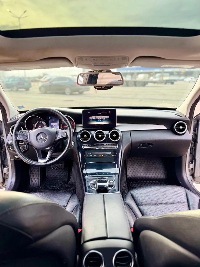 Mercedes-Benz C 300 C300 4MATIC , снимка 9 - Автомобили и джипове - 53179616