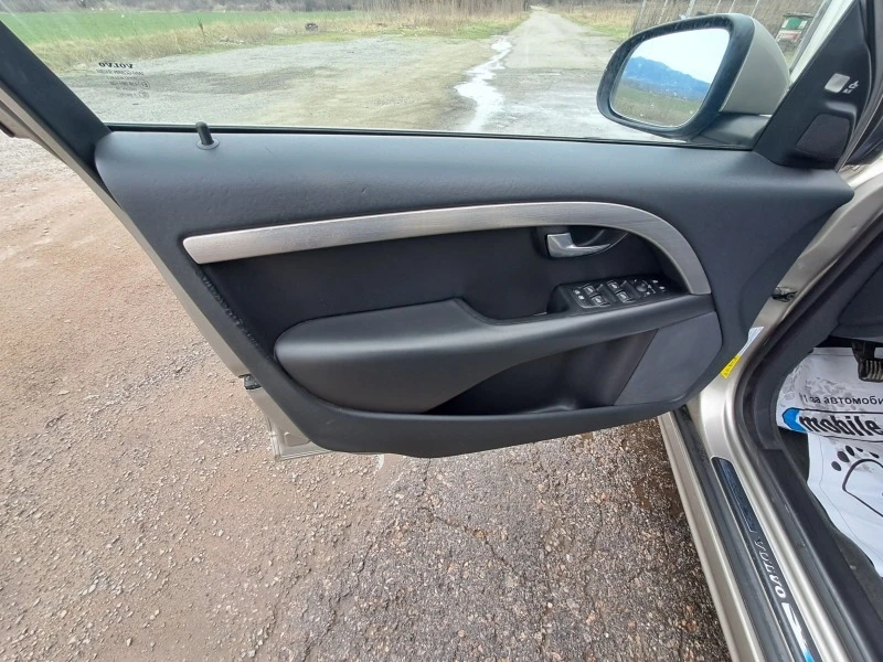 Volvo V70 2.4 d| Mobile.bg — изображение 9