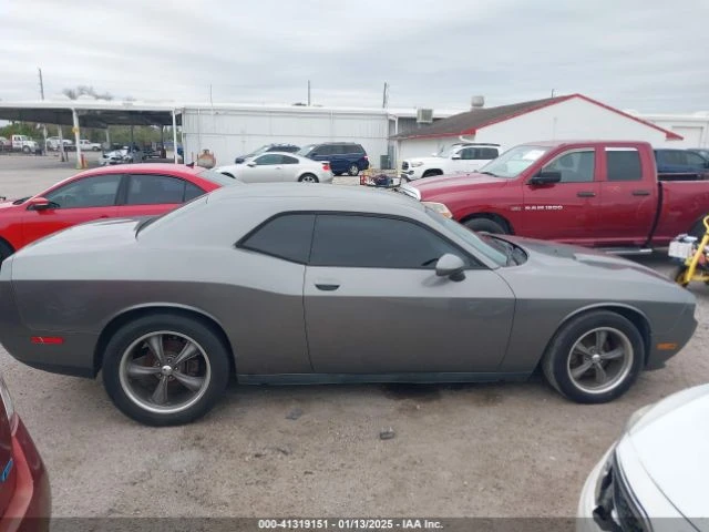 Dodge Challenger Минимална щета, сервизна история, снимка 5 - Автомобили и джипове - 48781866