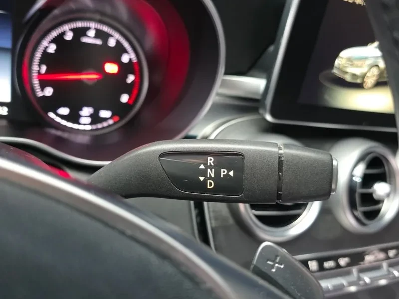 Mercedes-Benz C 200 AMG Line* �������* Head Up* ������� | Mobile.bg � ����������� 9
