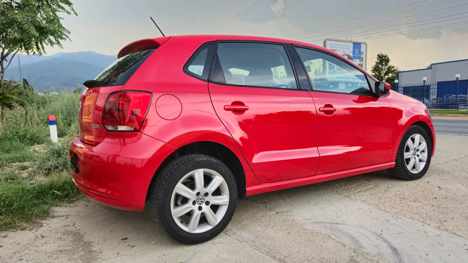 VW Polo 1.6 - изображение 3