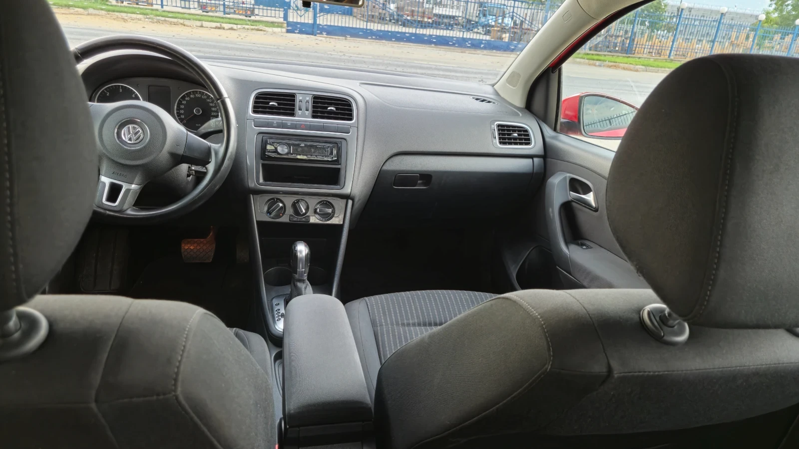 VW Polo 1.6 - изображение 10