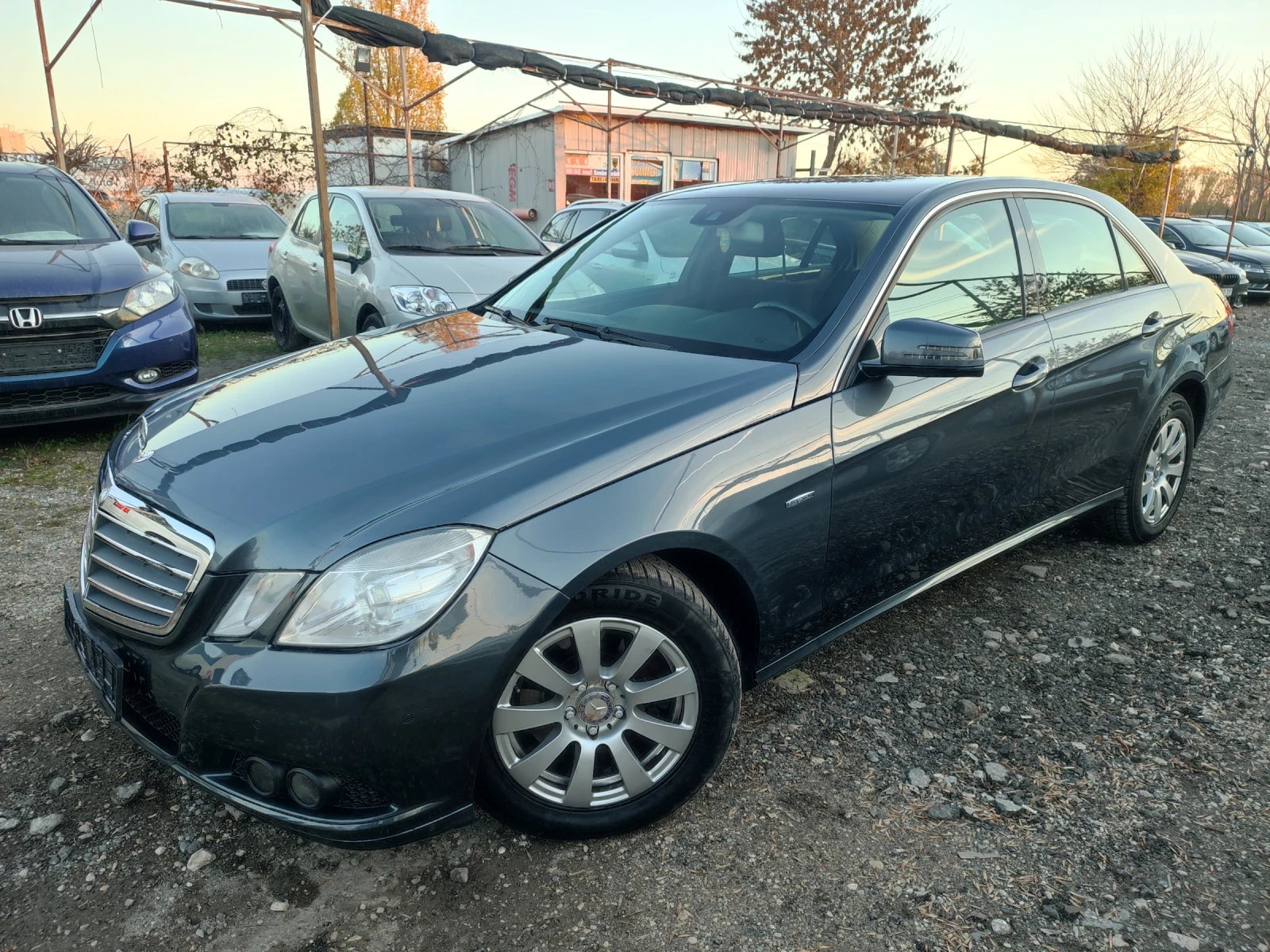 Mercedes-Benz E 250 2.2 CDI АВТОМАТИК/НАВИГАЦИЯ/ТОП СЪСТОЯНИЕ  - изображение 3