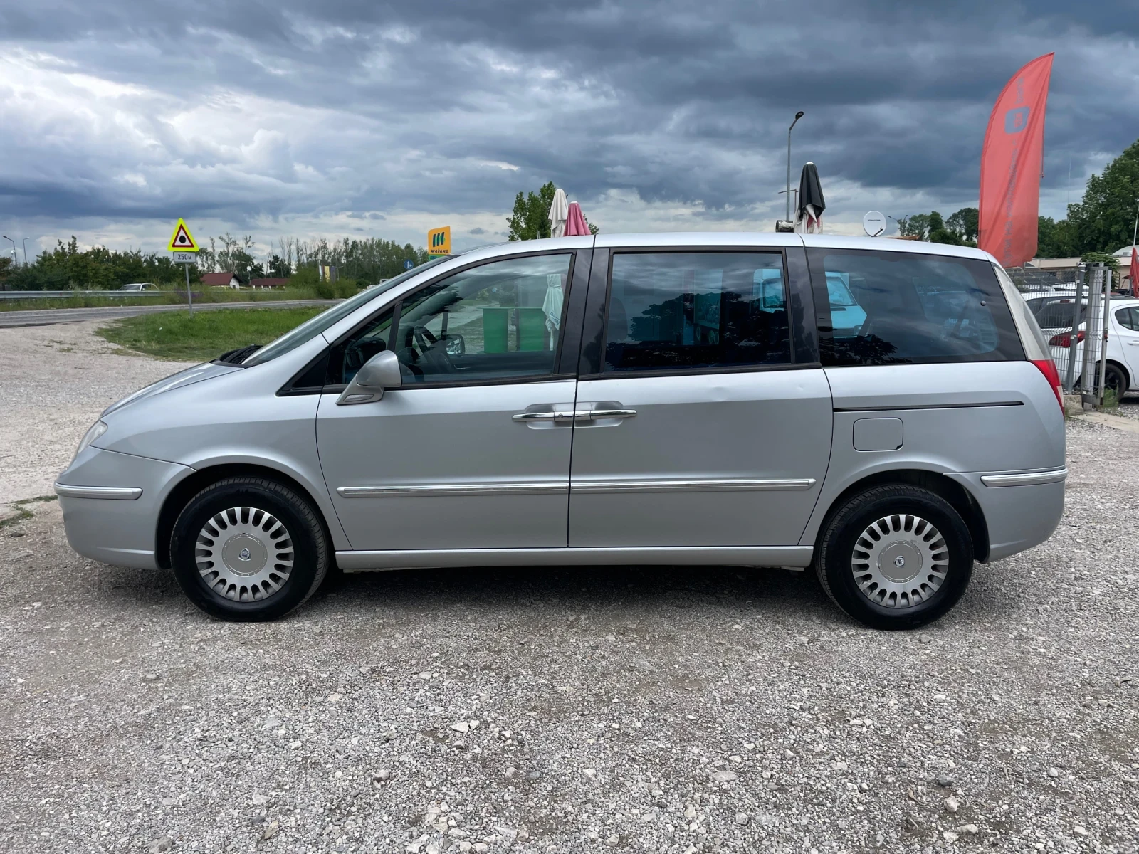 Lancia Phedra 2.2HDI-128-NAVI-7m-ITALIA | Mobile.bg — изображение 17