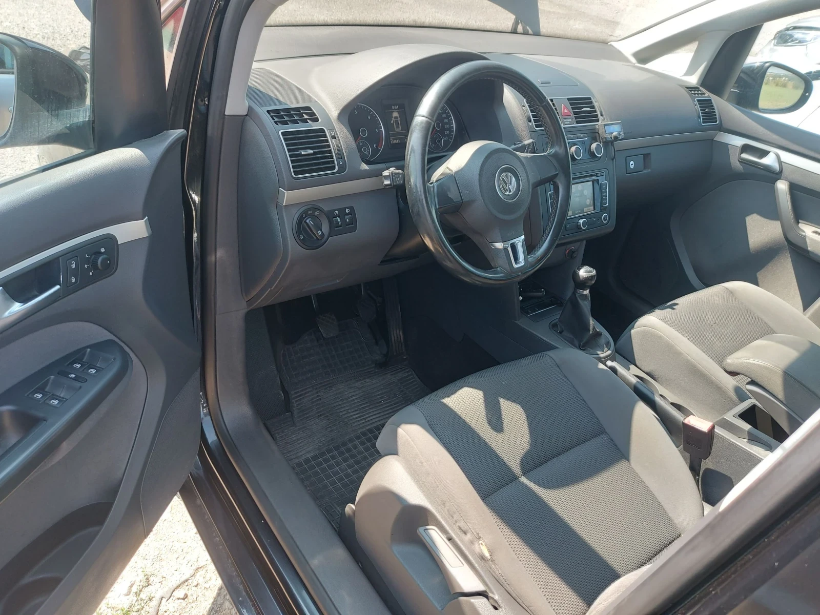 VW Touran 1.6 T D I - изображение 7