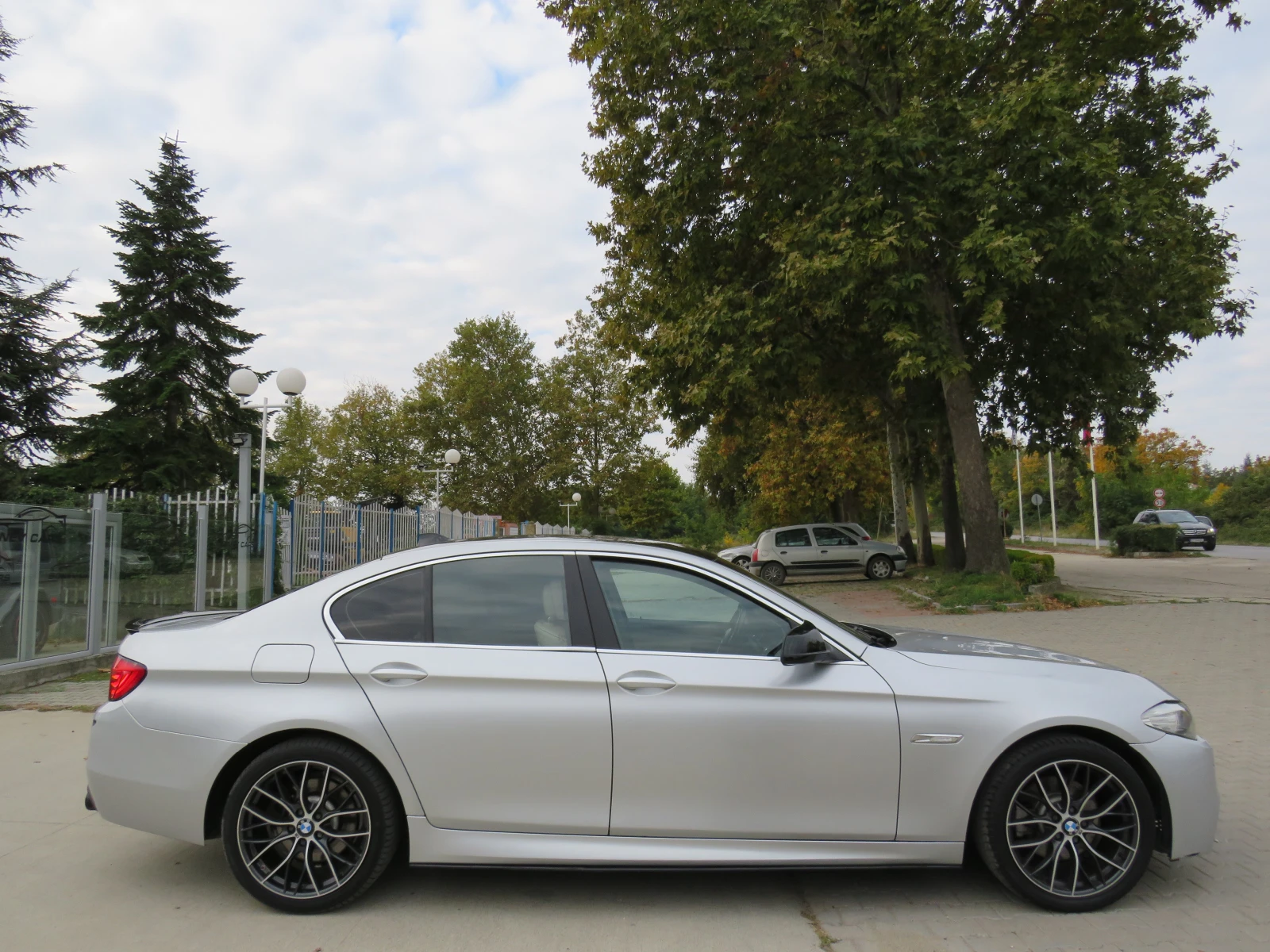 BMW 520 FULL M-PACK PERFORMANCE AUTOMATIC - изображение 4