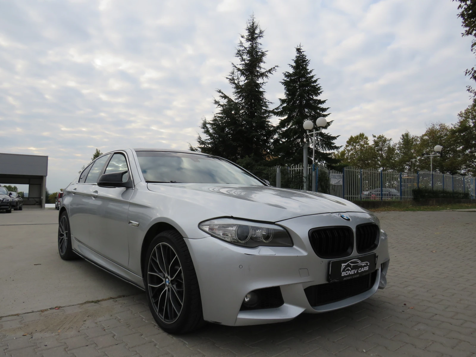 BMW 520 FULL M-PACK PERFORMANCE AUTOMATIC - изображение 3
