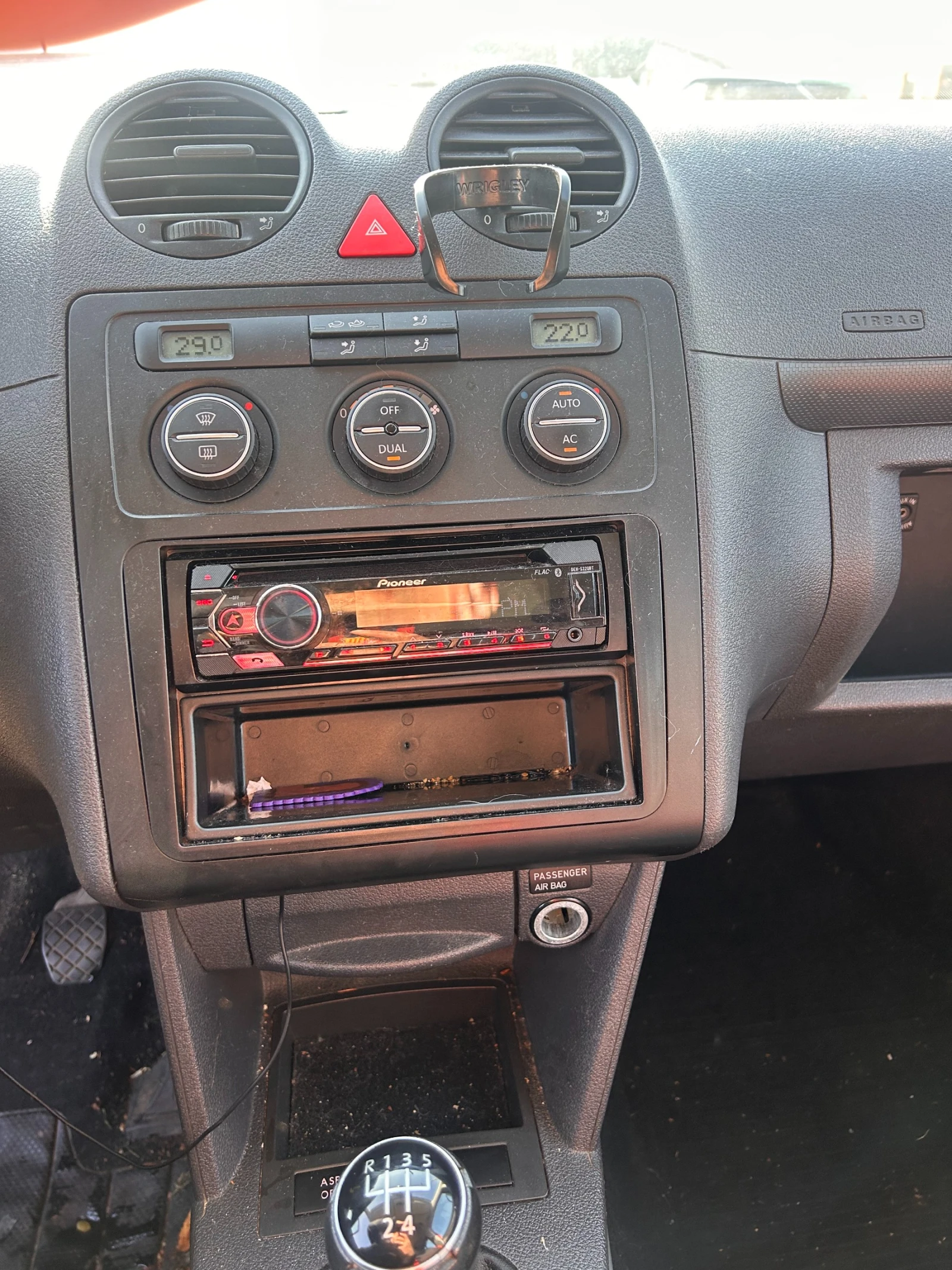 VW Caddy 2.0METAN 4+ 1 EURO 4 | Mobile.bg � ����������� 12