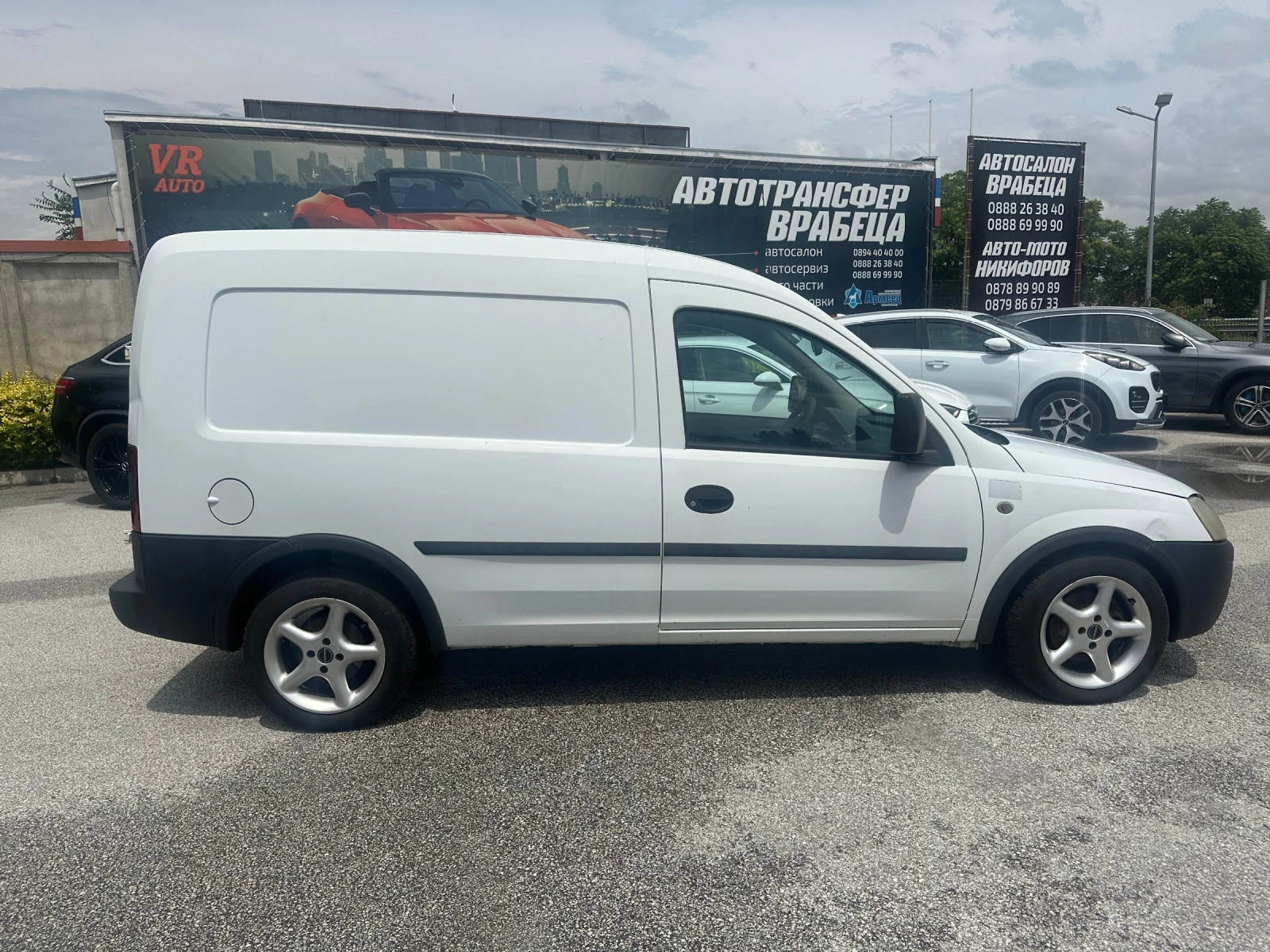 Opel Combo 1, 3 CDTI 70kc 165000km Cep.Истор.2кт Гуми, снимка 2 - Автомобили и джипове - 53025639