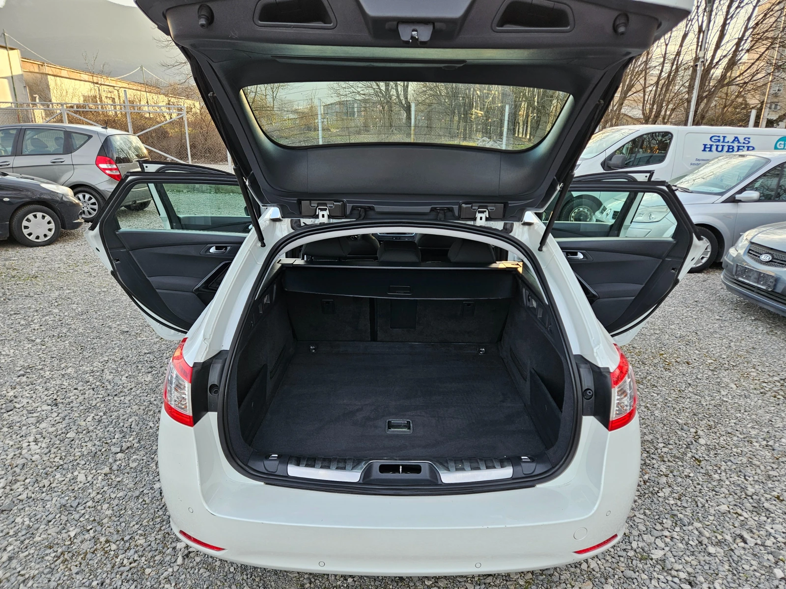 Peugeot 508 1.6 HDI 115кс. Head-up Navi Panorama, снимка 13 - Автомобили и джипове - 53785636