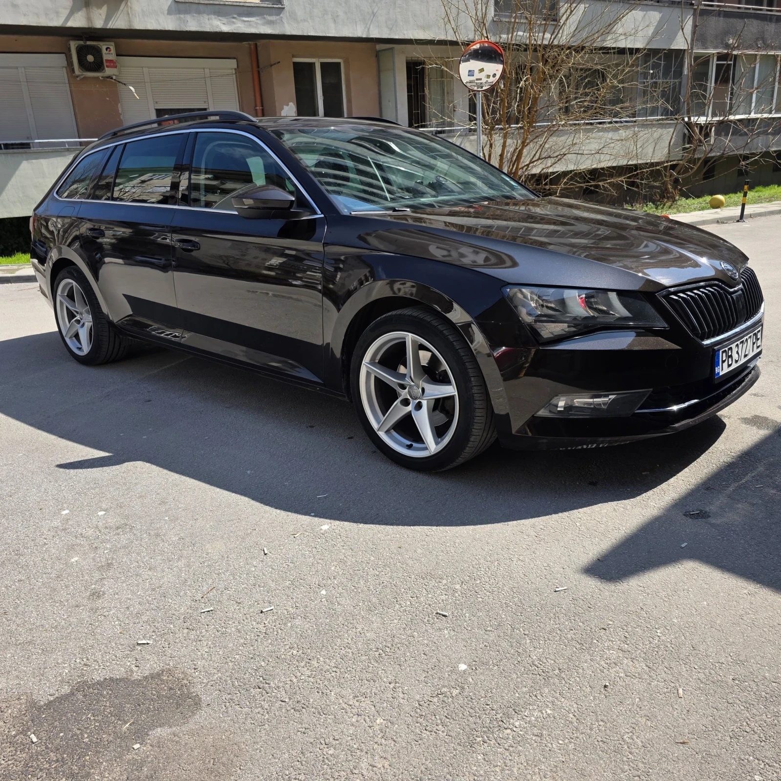 Skoda Superb 1600