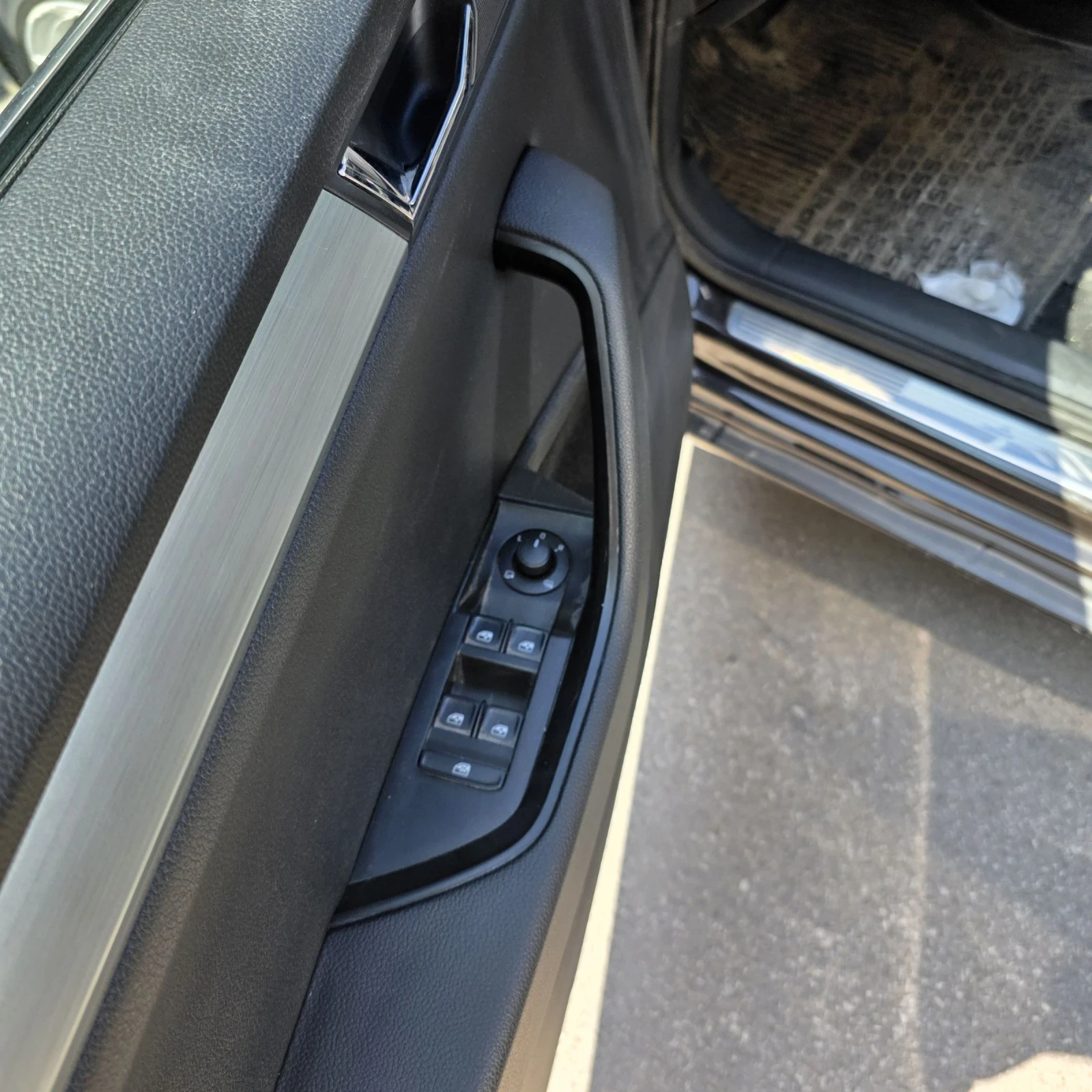 Skoda Superb 1600, снимка 9 - Автомобили и джипове - 53974655