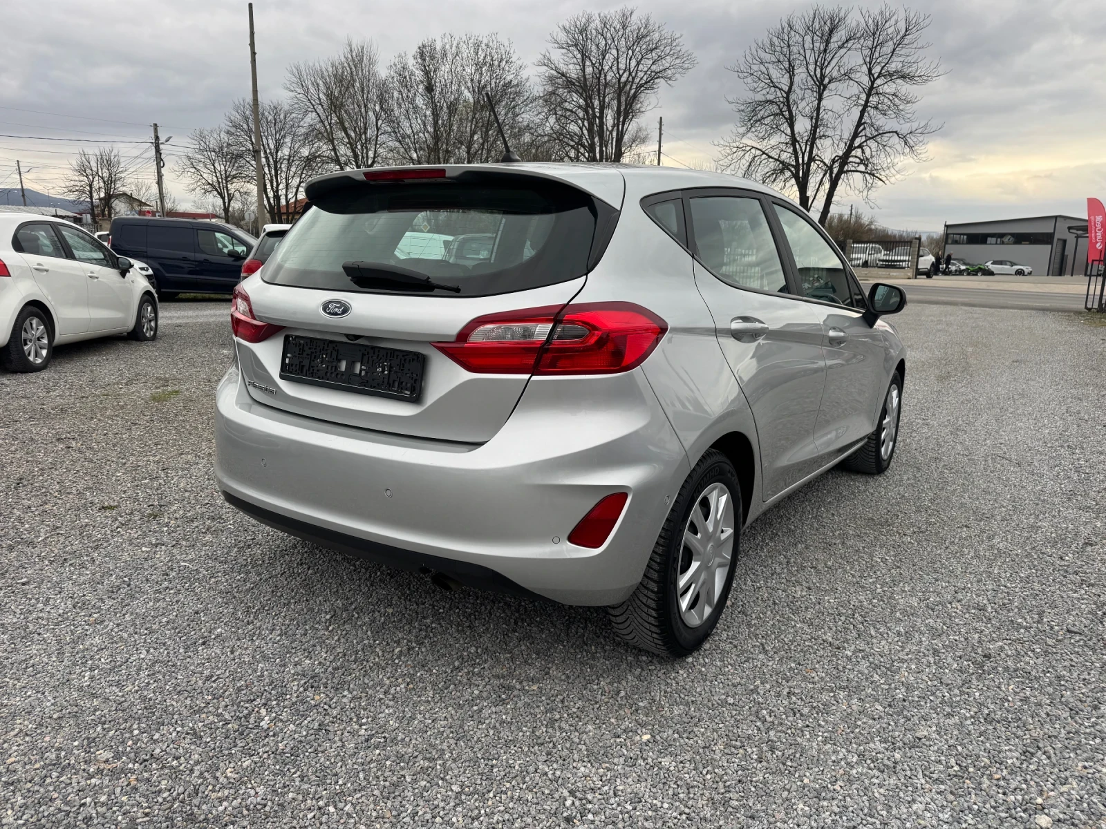 Ford Fiesta 1.0Ecoboost NAVI!! CAMERA!! Full!! EURO 6!! FPA!!, снимка 6 - Автомобили и джипове - 53999825