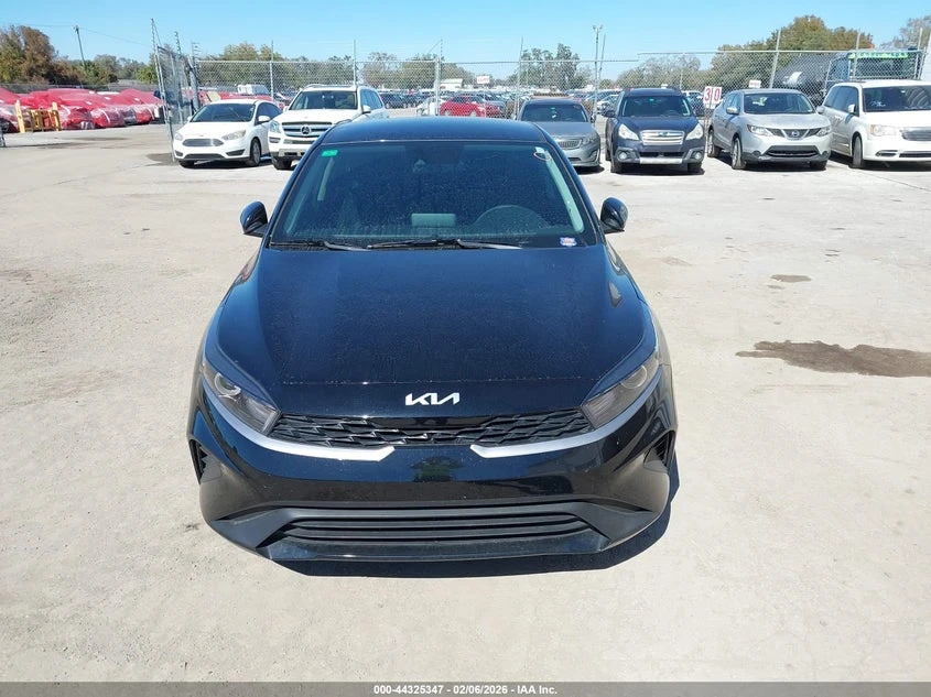 Kia Forte 2L I4   N Front Wheel Drive | Mobile.bg � ����������� 12