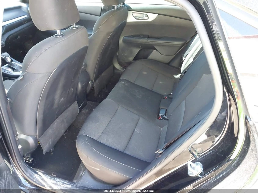 Kia Forte 2L I4   N Front Wheel Drive | Mobile.bg � ����������� 8