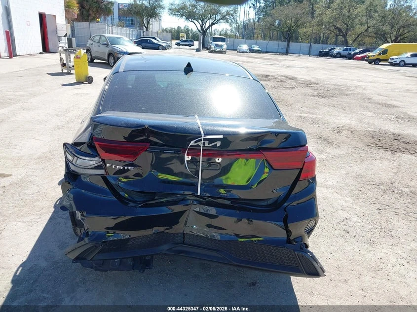 Kia Forte 2L I4   N Front Wheel Drive | Mobile.bg � ����������� 6