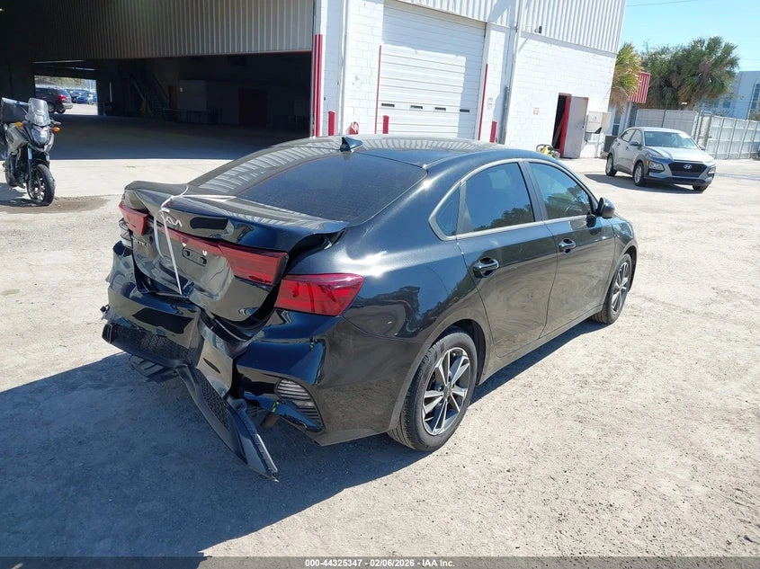 Kia Forte 2L I4   N Front Wheel Drive | Mobile.bg � ����������� 4