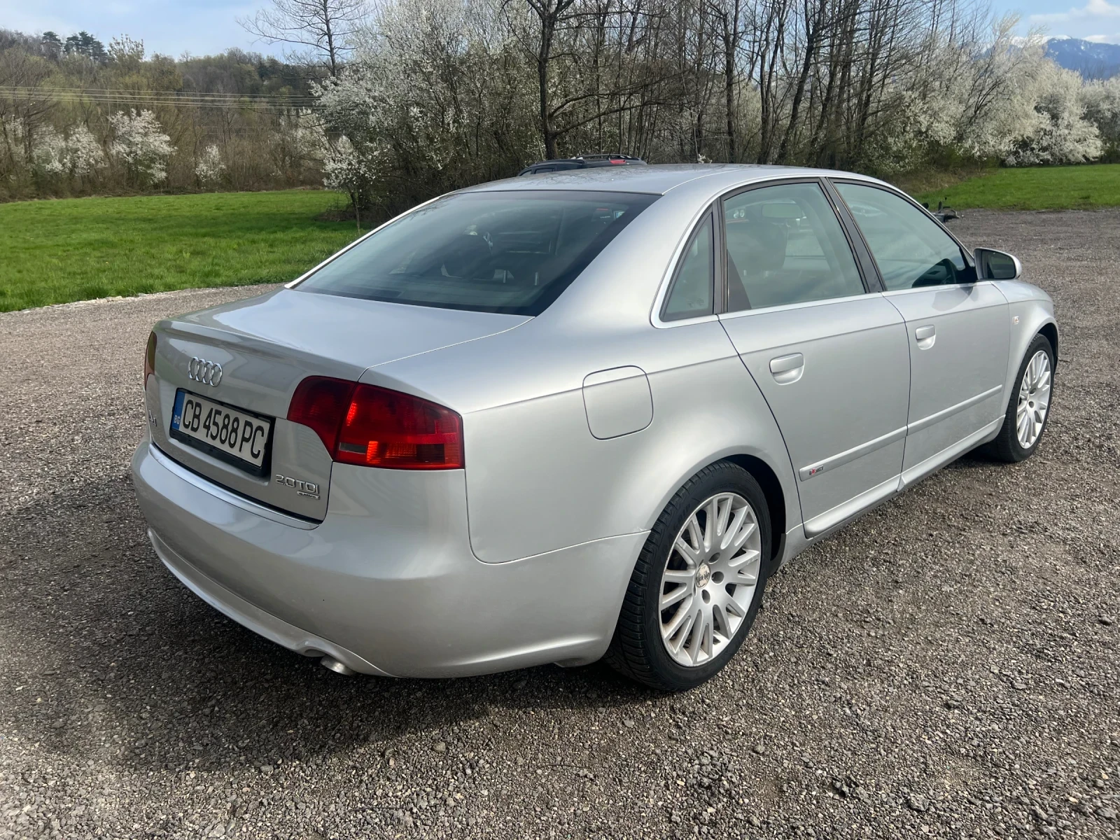 Audi A4 170к.с S-line quattro, снимка 4 - Автомобили и джипове - 54178218