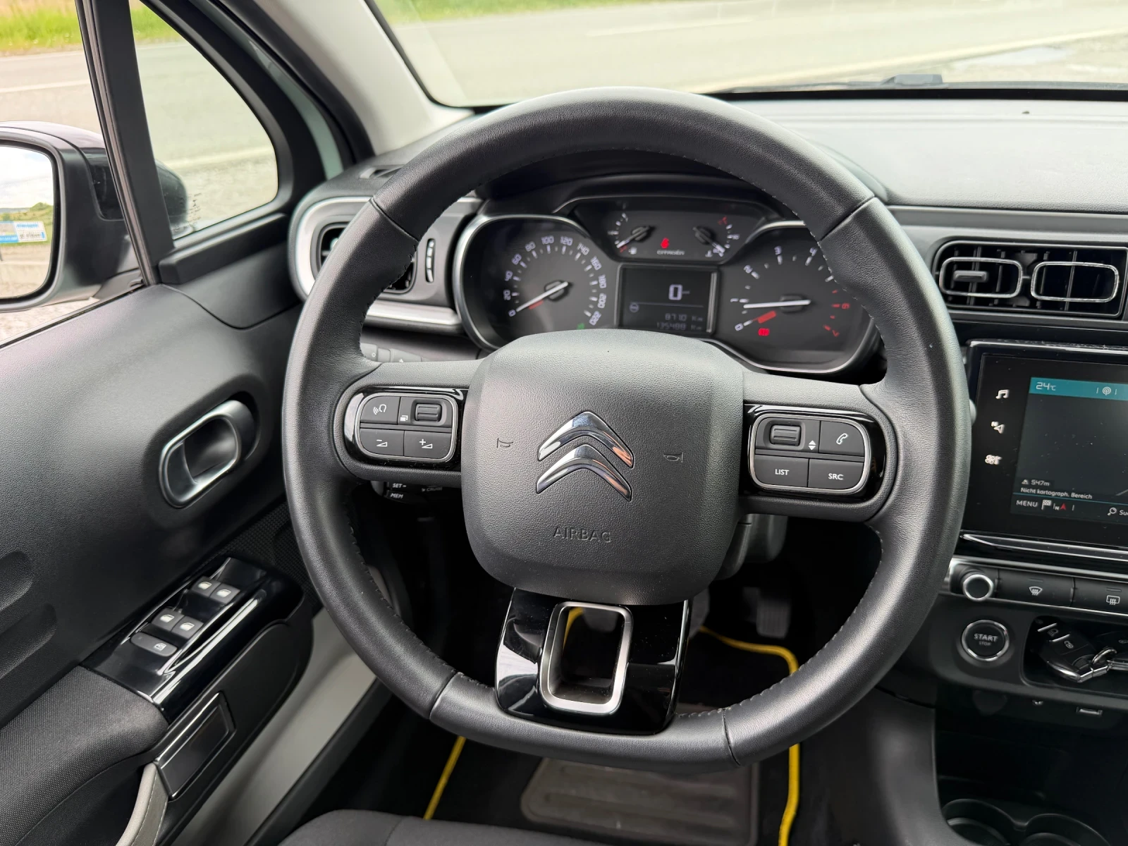 Citroen C3 1.2i SHINE KEYLESS NAVI CAMERA SERVICE BOOK, снимка 11 - Автомобили и джипове - 54652190