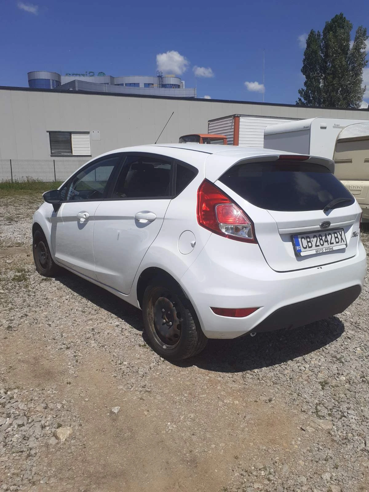 Ford Fiesta 1.2, снимка 5 - Автомобили и джипове - 54701452