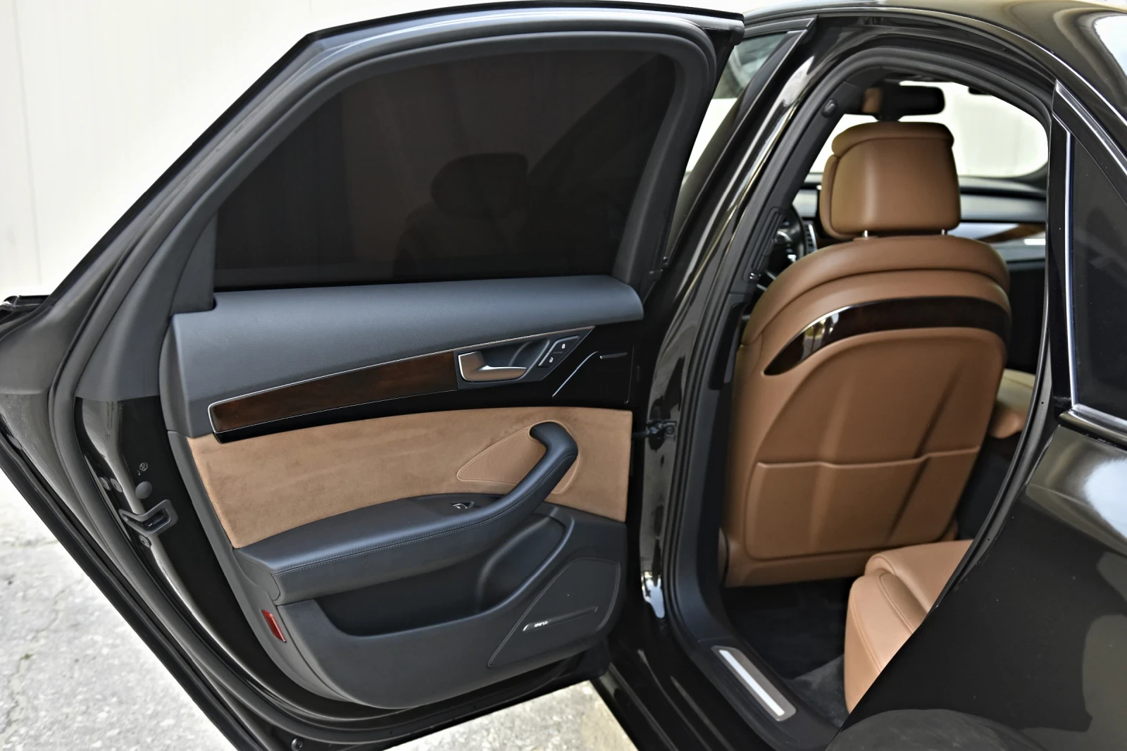 Audi A8 3.0 TDI SPORT PAKET 360 MATRIX TV FULL MAX, снимка 17 - Автомобили и джипове - 54858383