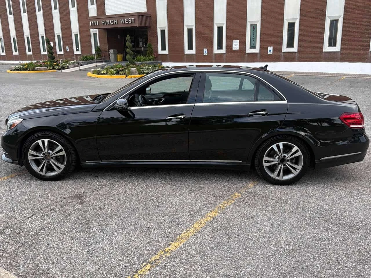 Mercedes-Benz E 250 * BlueTEC * АВТОКРЕДИТ БЕЗ ПЪРВОНАЧАЛНА ВНОСКА* , снимка 2 - Автомобили и джипове - 55775331