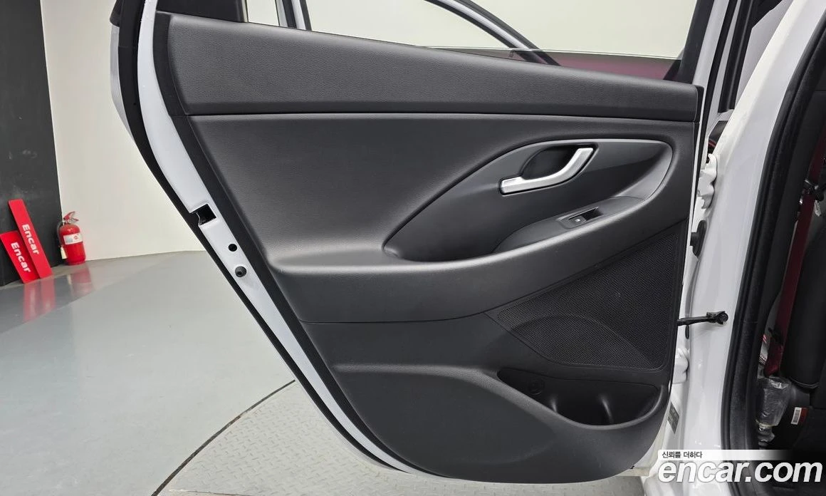 Hyundai I30 1.6 Turbo Sport Premium, снимка 15 - Автомобили и джипове - 55965232