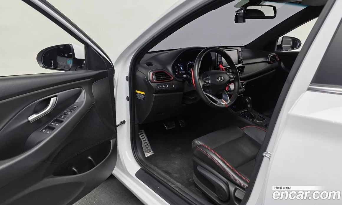 Hyundai I30 1.6 Turbo Sport Premium, снимка 13 - Автомобили и джипове - 55965232