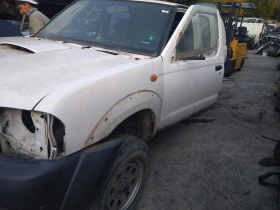 Nissan Navara 2.5 тди , снимка 2
