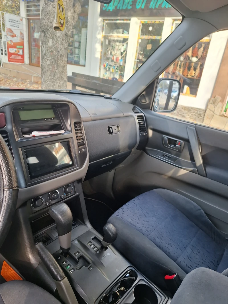 Mitsubishi Pajero, снимка 6 - Автомобили и джипове - 48076005