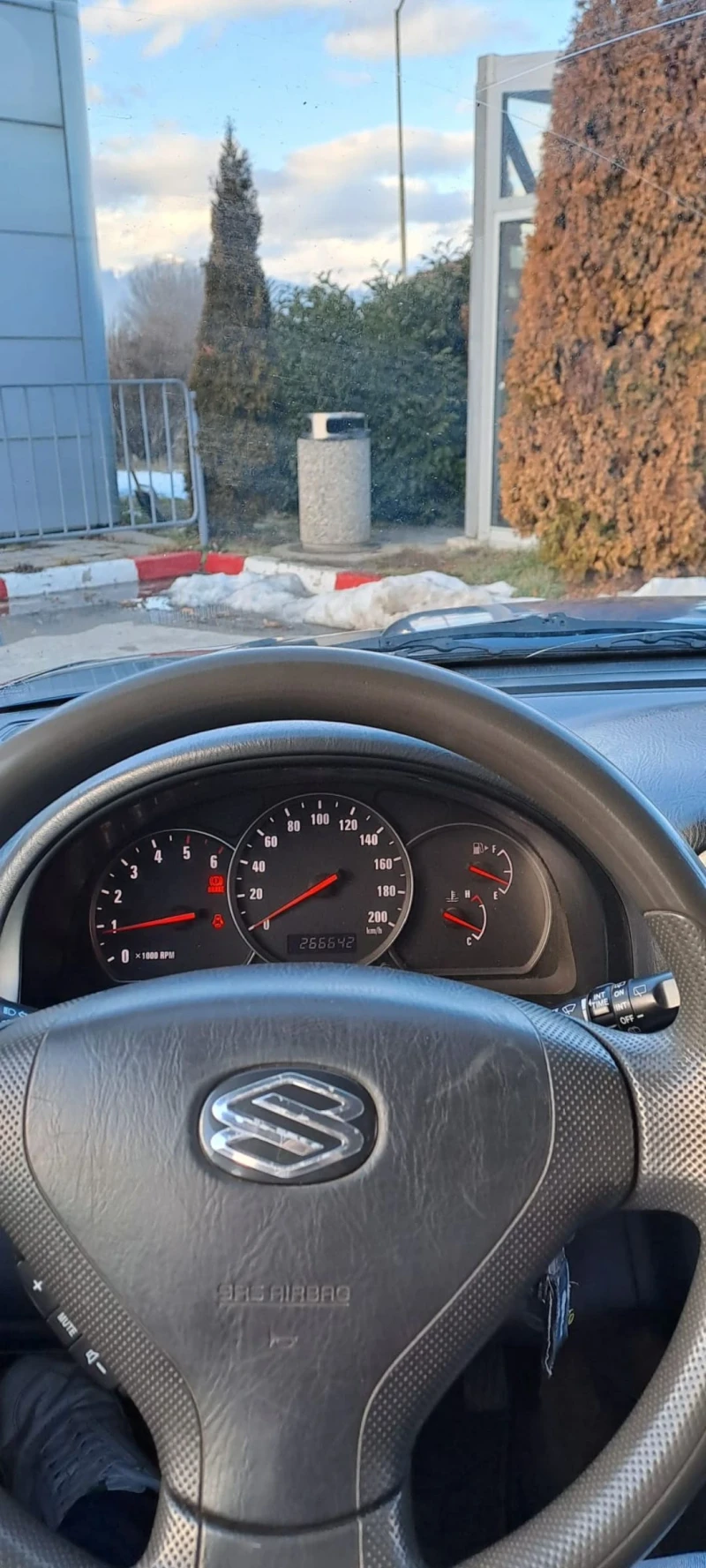 Suzuki Grand vitara 2.0TD, снимка 13 - Автомобили и джипове - 48601778