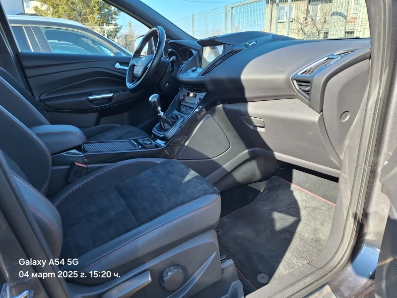 Ford Kuga 1.5i ST line  88000km EURO 6B 150KS, снимка 11 - Автомобили и джипове - 49361023