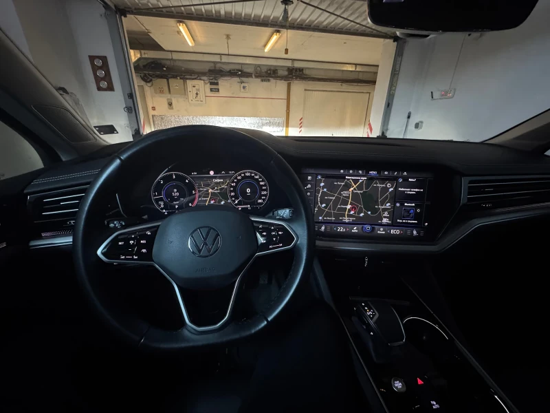 VW Touareg R-line, снимка 11 - Автомобили и джипове - 53103026