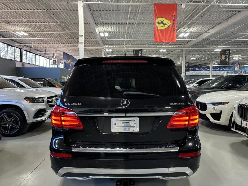 Mercedes-Benz GL 350 ДИЗЕЛ* DISTRONIC* LANEASSIST* 360* HARMAN* PANO* F, снимка 13 - Автомобили и джипове - 52317718