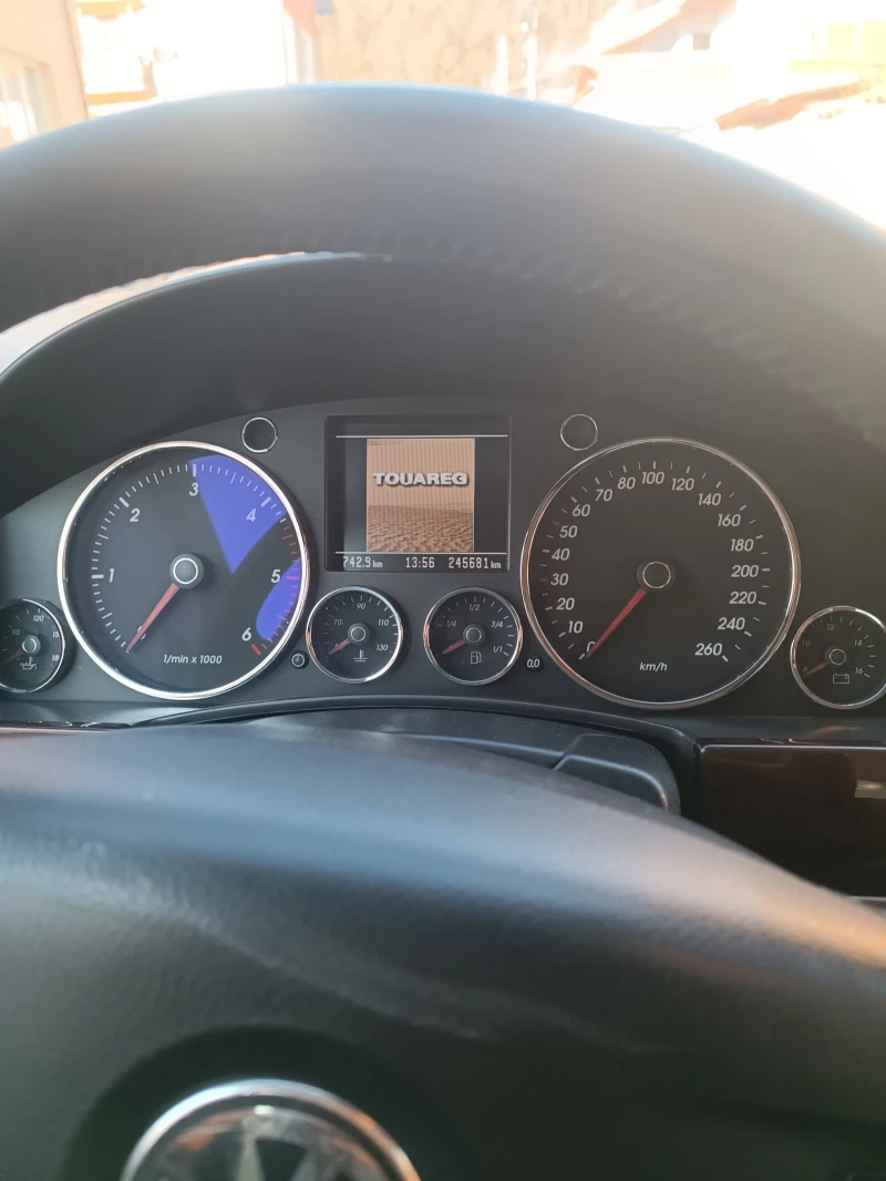 VW Touareg 3.0, снимка 7 - Автомобили и джипове - 52867869