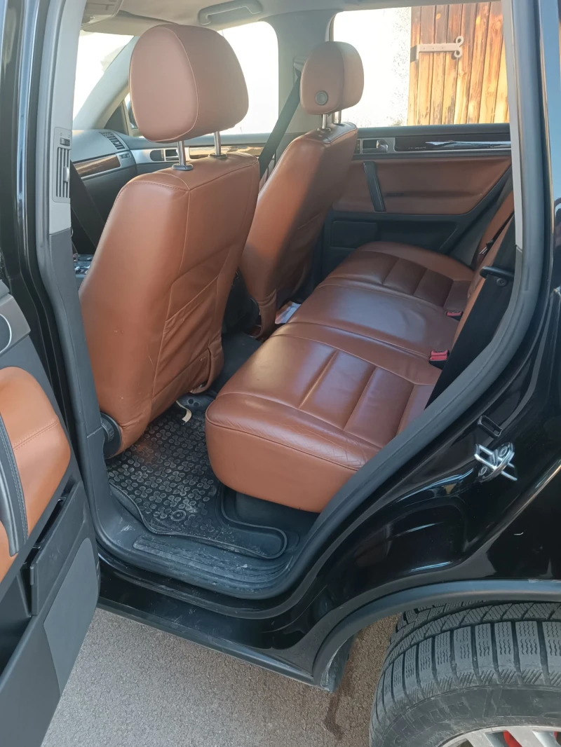 VW Touareg 3.0, снимка 6 - Автомобили и джипове - 52867869