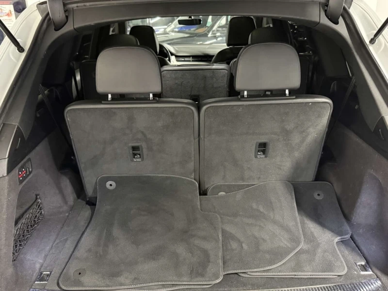 Audi Q7 Progressiv 2019 * CARFAX * БЕЗ ПЪРВОНАЧАЛНА ВНОСКА, снимка 15 - Автомобили и джипове - 53122139