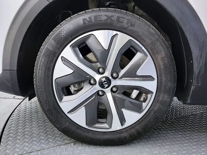 Kia Niro Ev Noblesse, снимка 5 - Автомобили и джипове - 55926070
