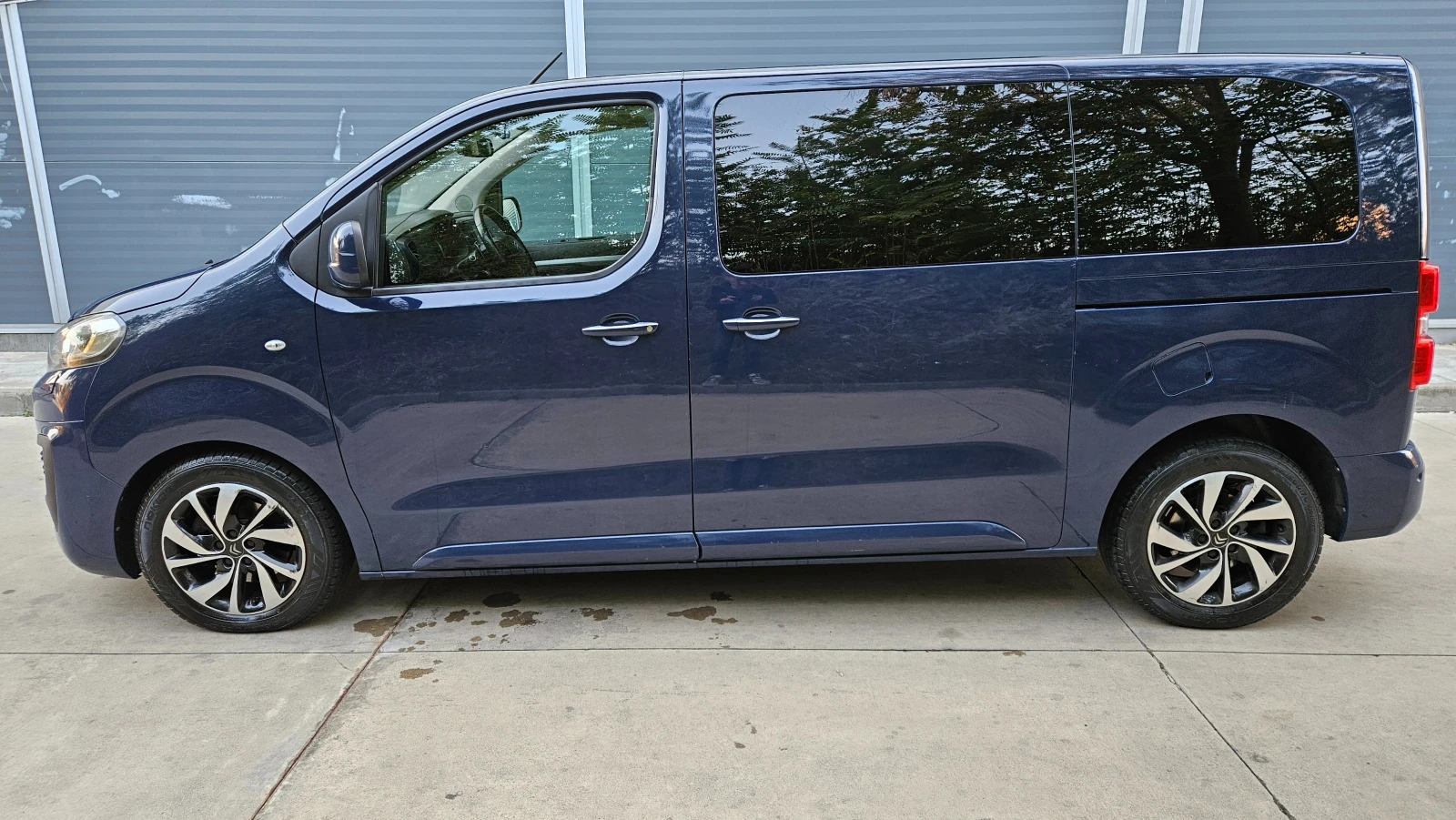 Citroen Spacetourer Jumpy size M AT6 - изображение 4