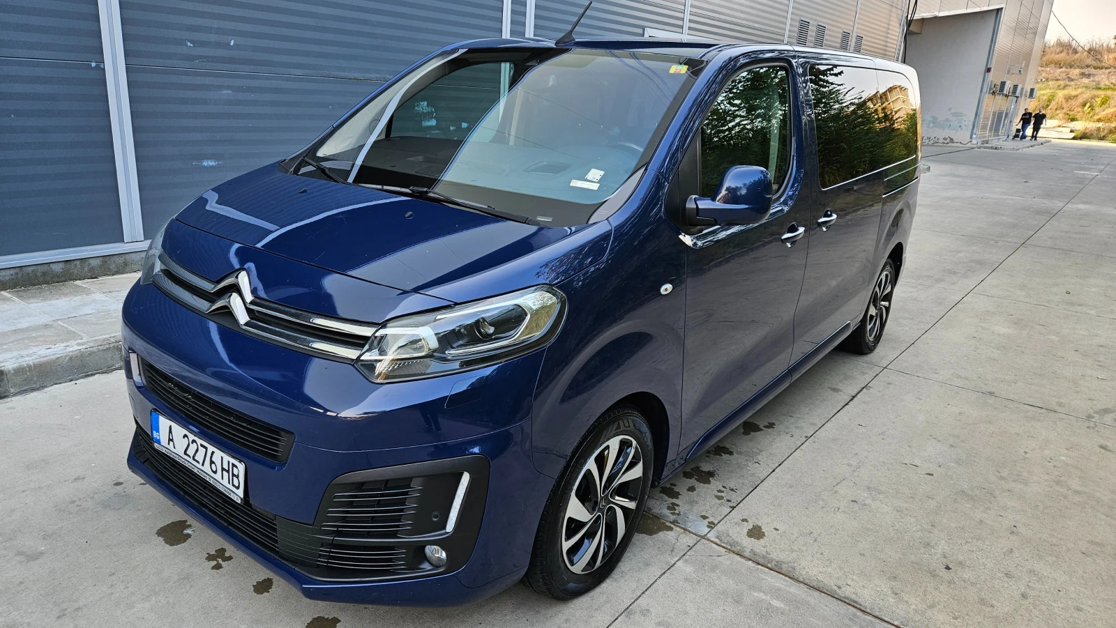 Citroen Spacetourer Jumpy size M AT6 - изображение 3