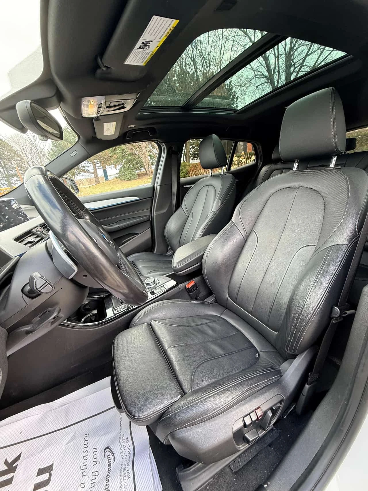 BMW X2 xDrive28i/CARFAX/ПАНОРАМА/ПОДГРЕВИ, снимка 11 - Автомобили и джипове - 54141469