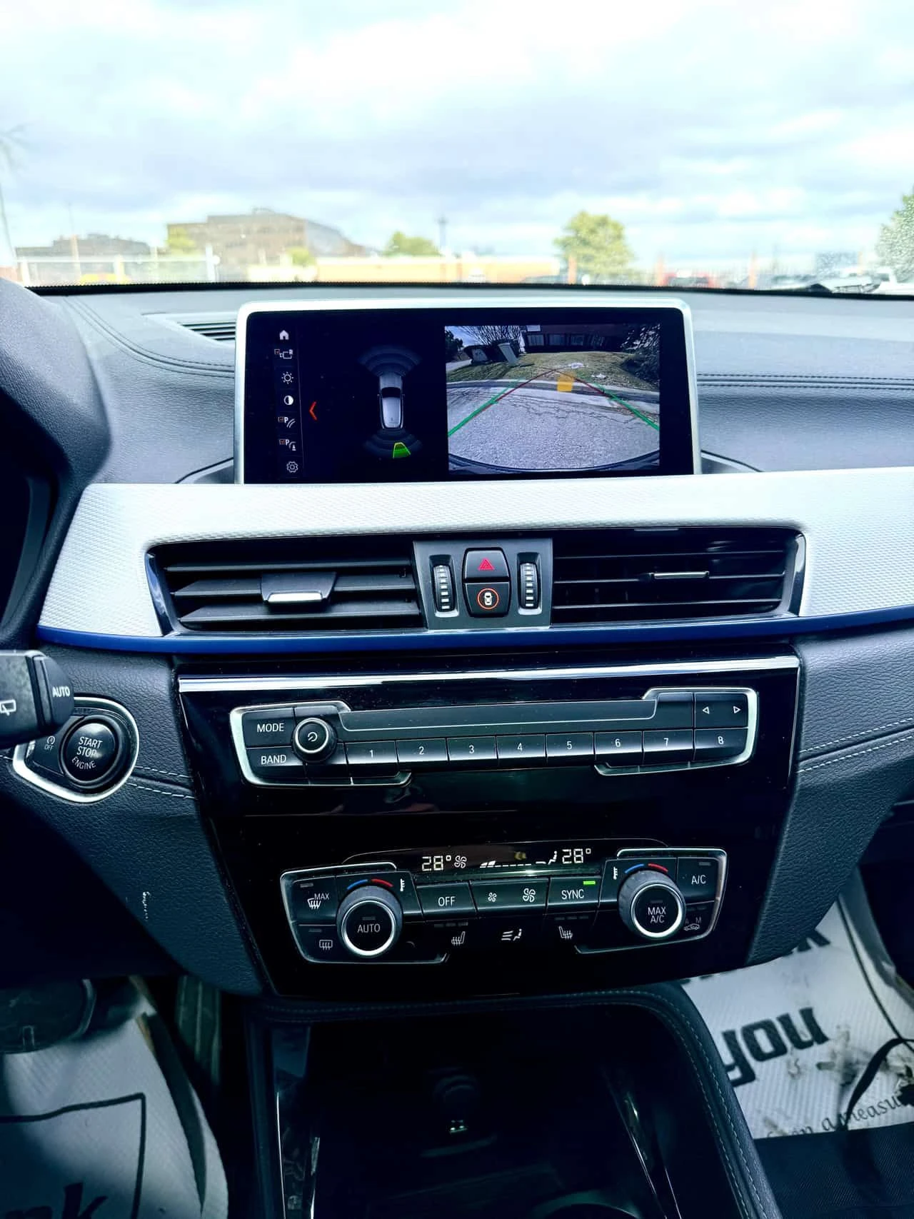 BMW X2 xDrive28i/CARFAX/ПАНОРАМА/ПОДГРЕВИ, снимка 9 - Автомобили и джипове - 54141469