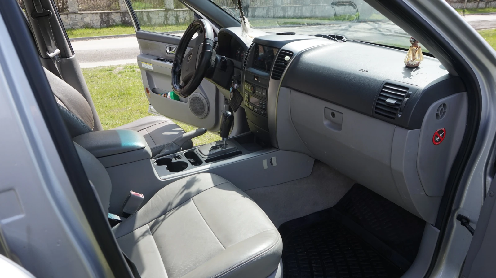 Kia Sorento, снимка 13 - Автомобили и джипове - 54196002