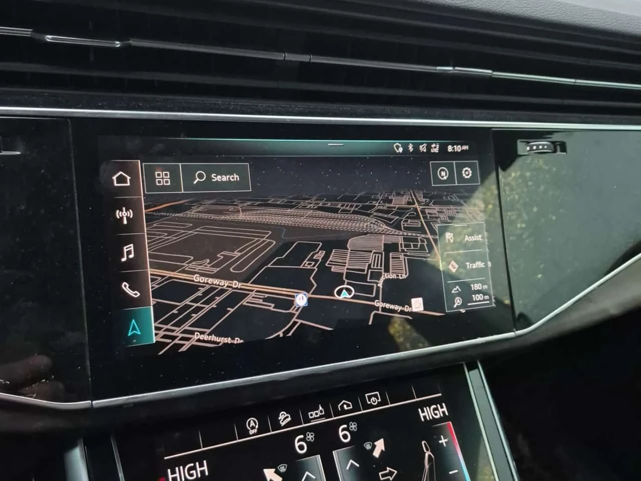 Audi Q8 * PROGRESSIV * ДИСТРОНИК * PANO * DIGITAL * ОБДУХВ, снимка 11 - Автомобили и джипове - 54612110