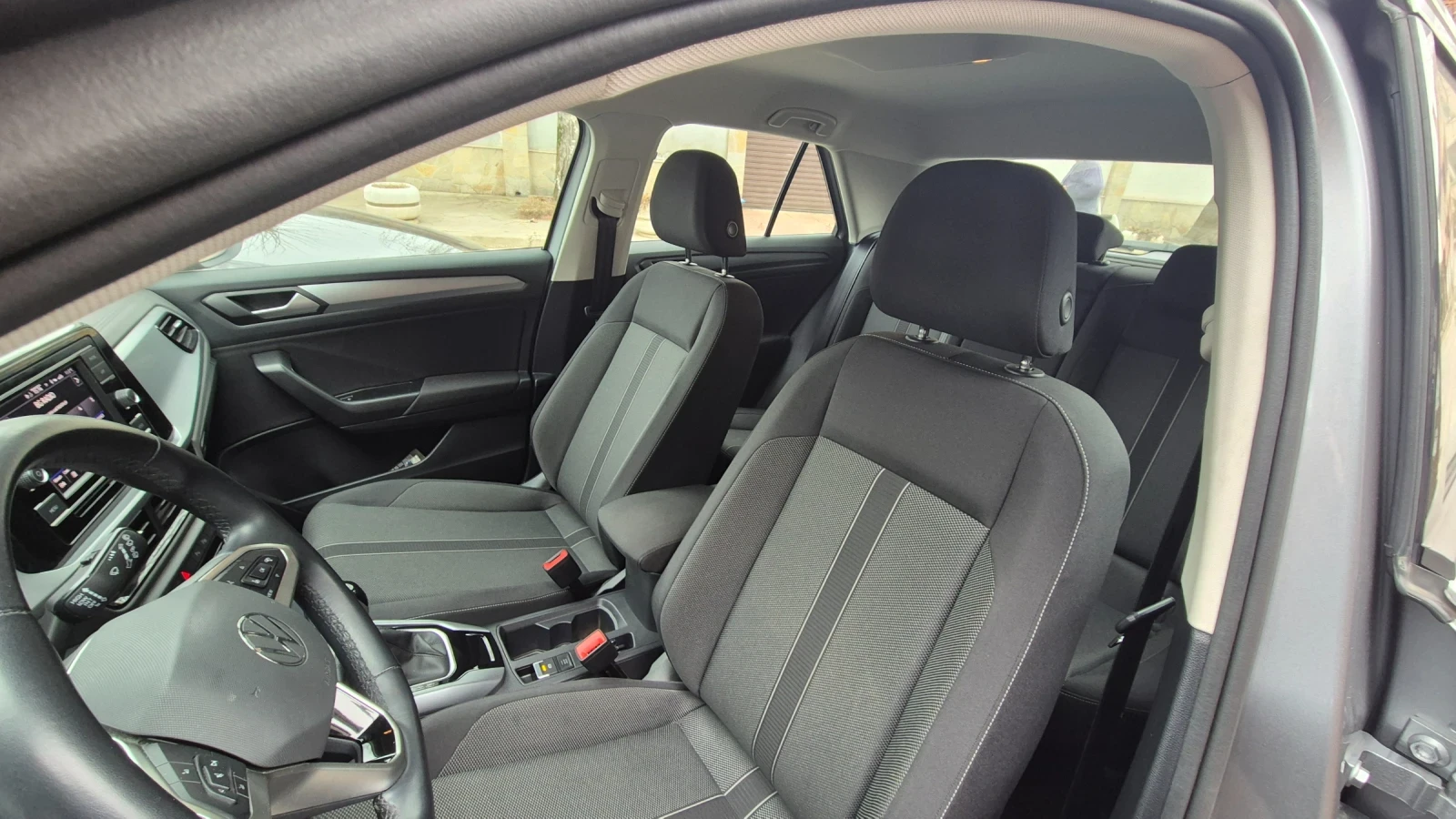 VW T-Roc 2.0/150   кс , снимка 14 - Автомобили и джипове - 54899703