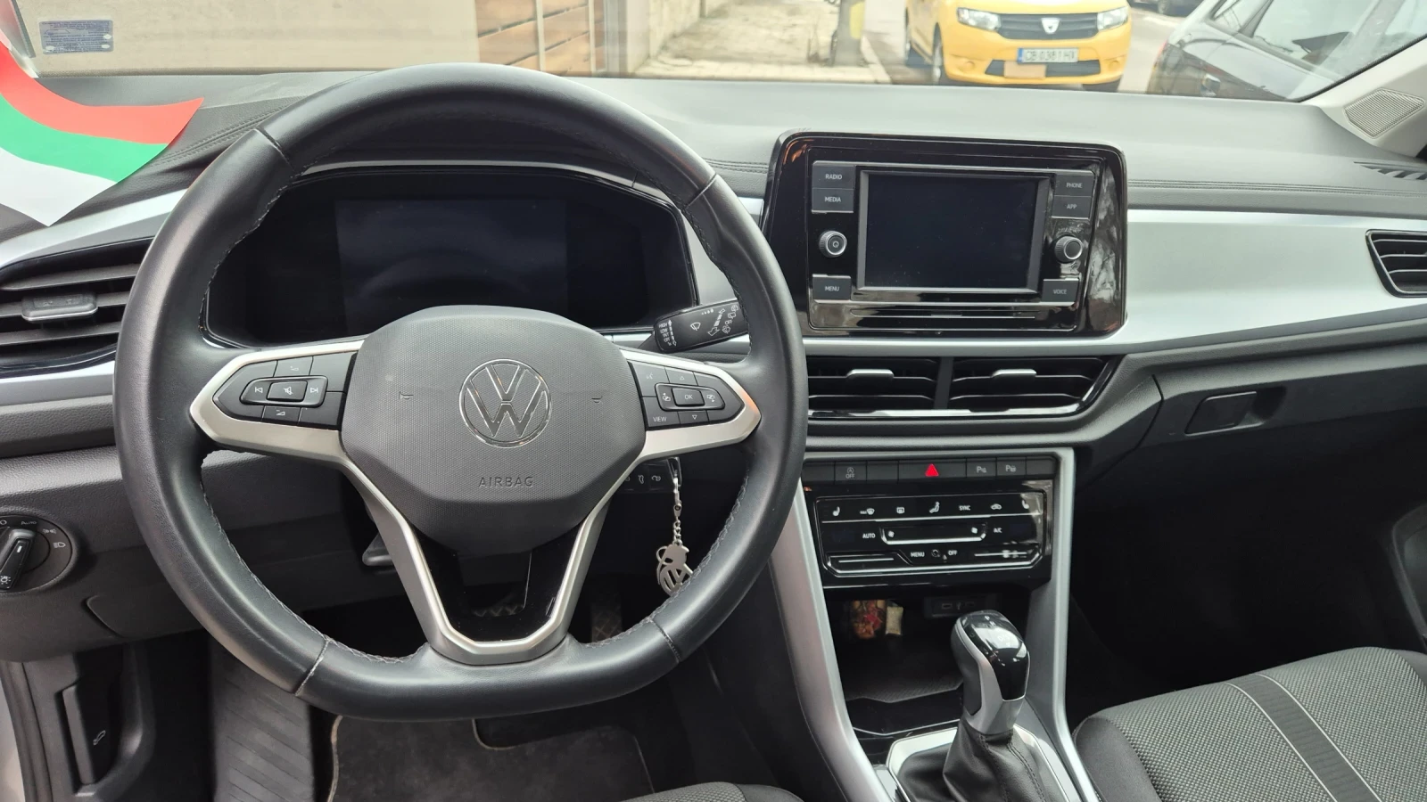 VW T-Roc 2.0/150   кс , снимка 9 - Автомобили и джипове - 54899703