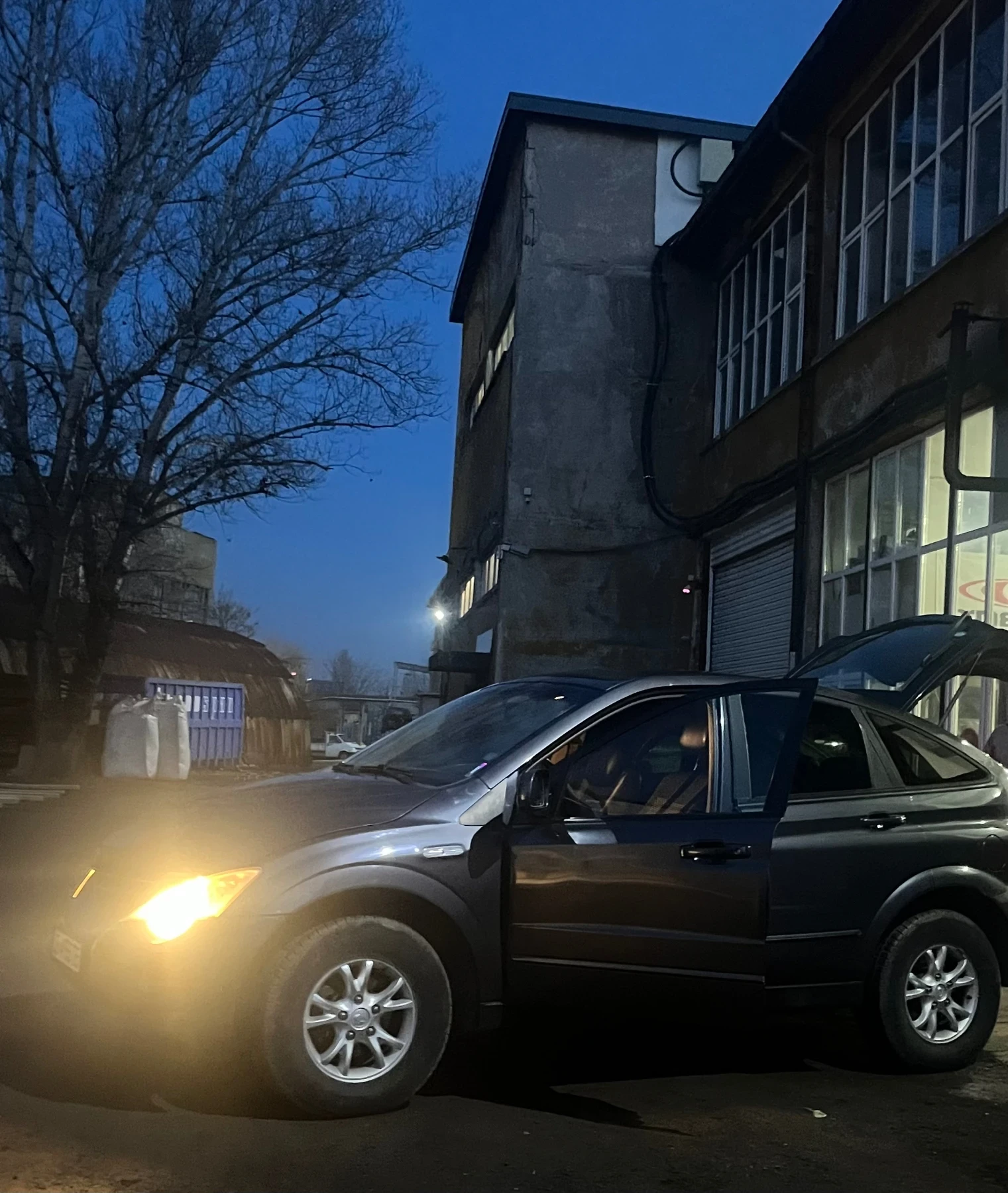 SsangYong Actyon M111 2.3, снимка 3 - Автомобили и джипове - 55140154